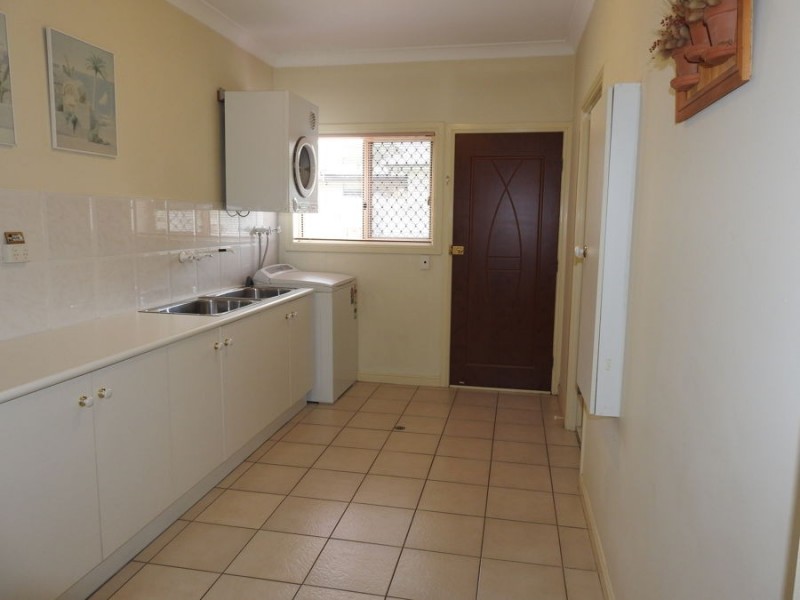 2 Minnelli Place, Mcdowall QLD 4053