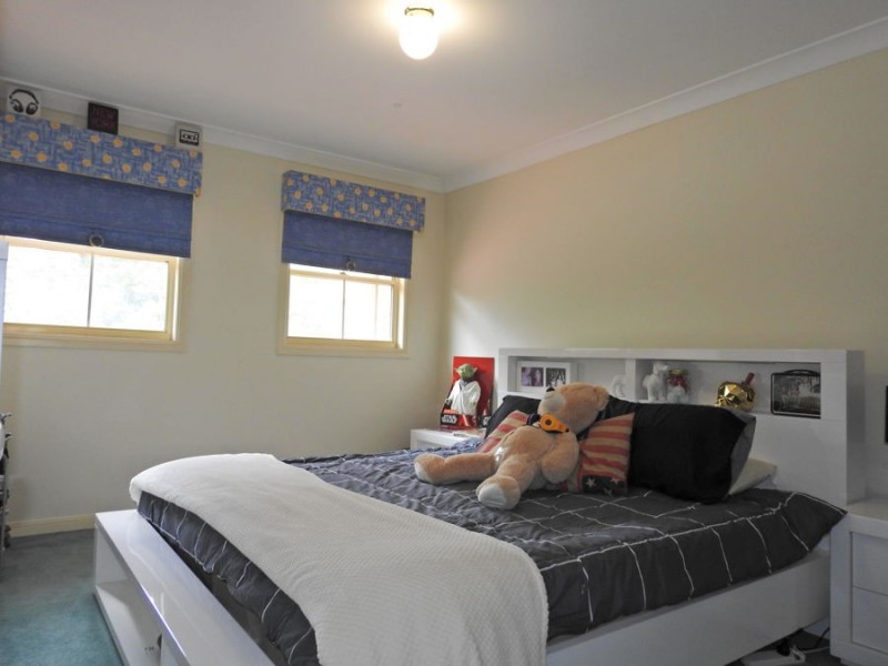 2 Minnelli Place, Mcdowall QLD 4053