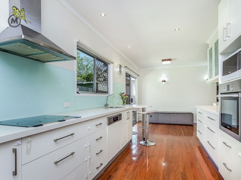 30 Maryland St, Stafford Heights QLD 4053