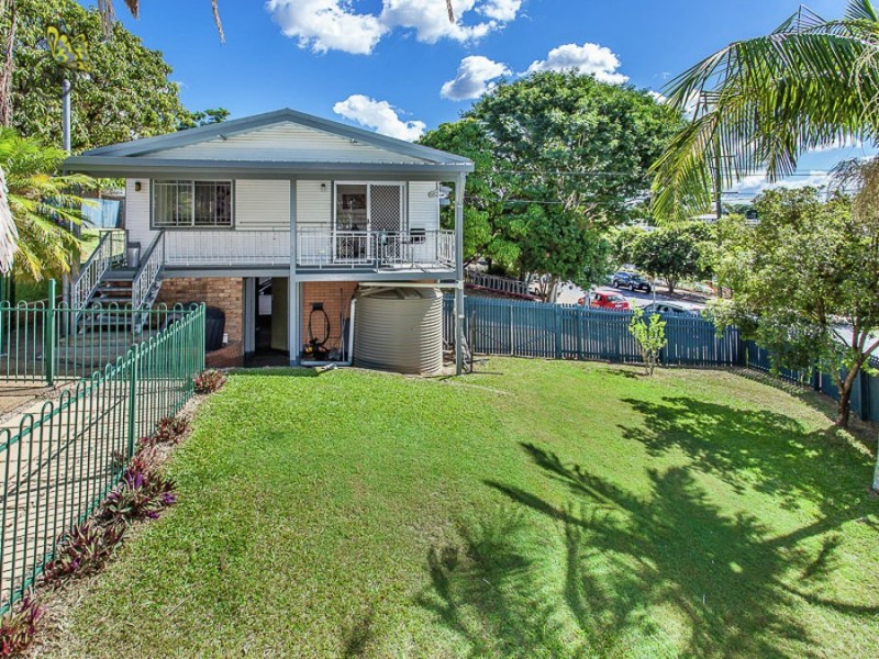 30 Maryland St, Stafford Heights QLD 4053