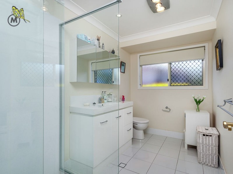 12 Hoskins Close, Mcdowall QLD 4053