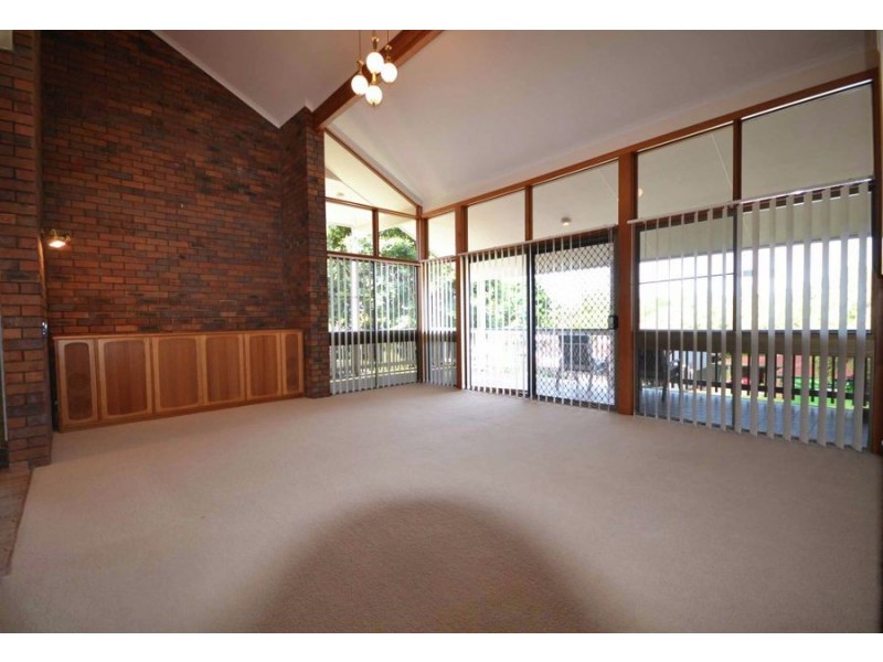 6 Gerry Street, Stafford Heights QLD 4053