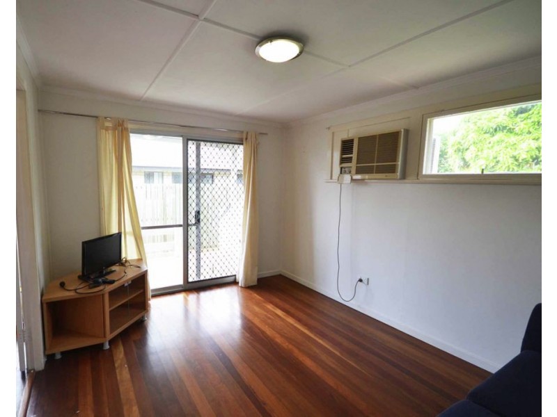 159 Samsonvale Road, Strathpine QLD 4500