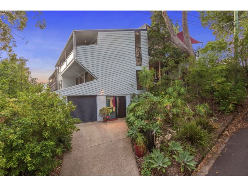 2 Kankool St, Stafford QLD 4053