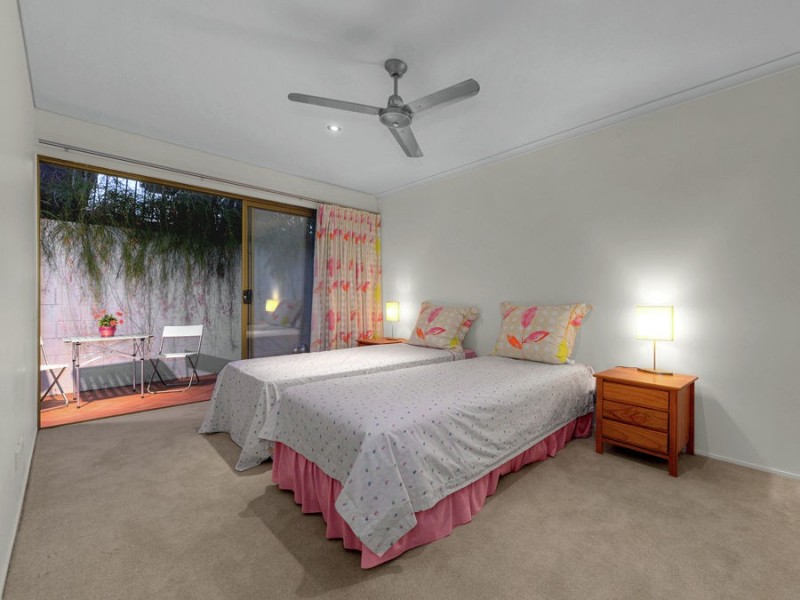 2 Kankool St, Stafford QLD 4053
