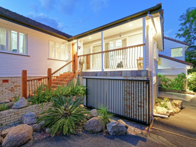 17 Greenhill Street, Everton Park QLD 4053