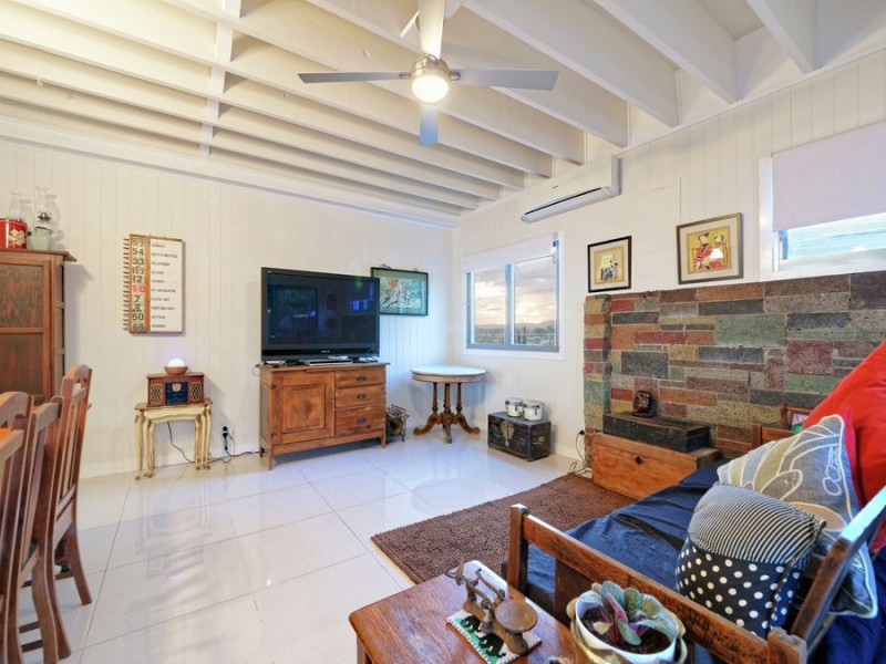 17 Greenhill Street, Everton Park QLD 4053