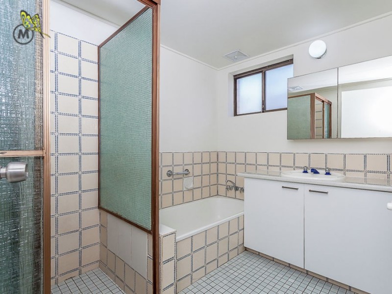 4.467 Hamilton Road, Chermside QLD 4032