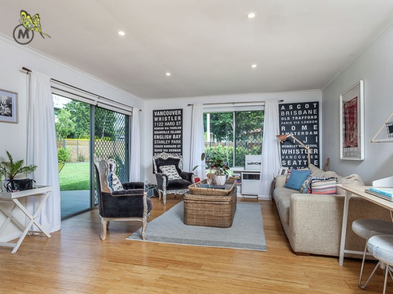 2 Redgrave St, Stafford Heights QLD 4053