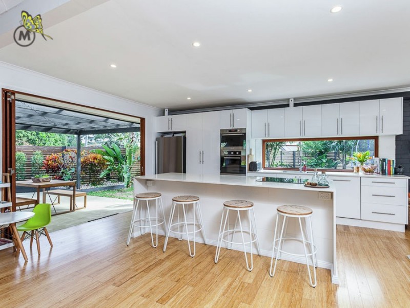 2 Redgrave St, Stafford Heights QLD 4053