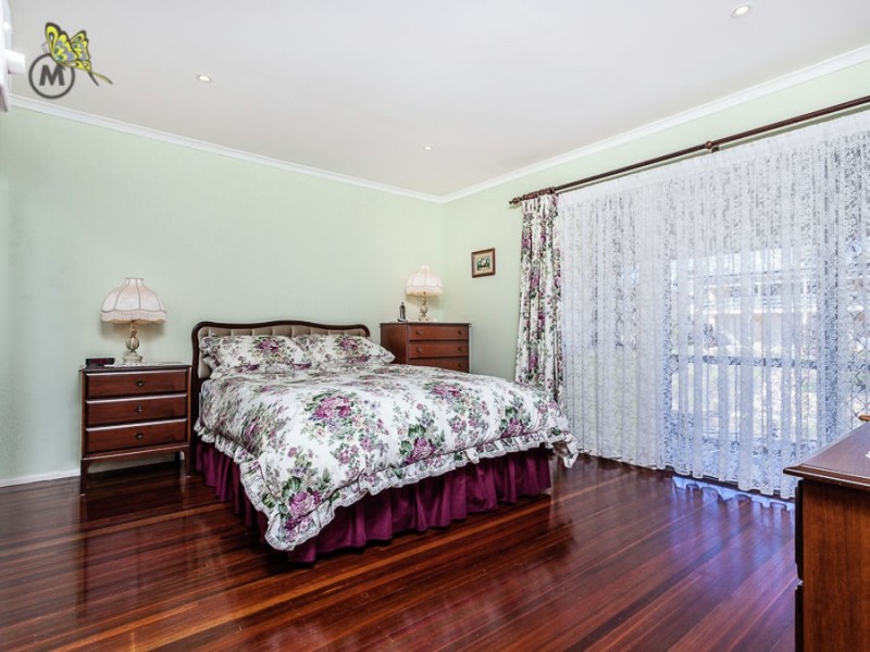 28 Redgrave St, Stafford Heights QLD 4053