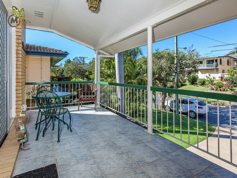 28 Redgrave St, Stafford Heights QLD 4053