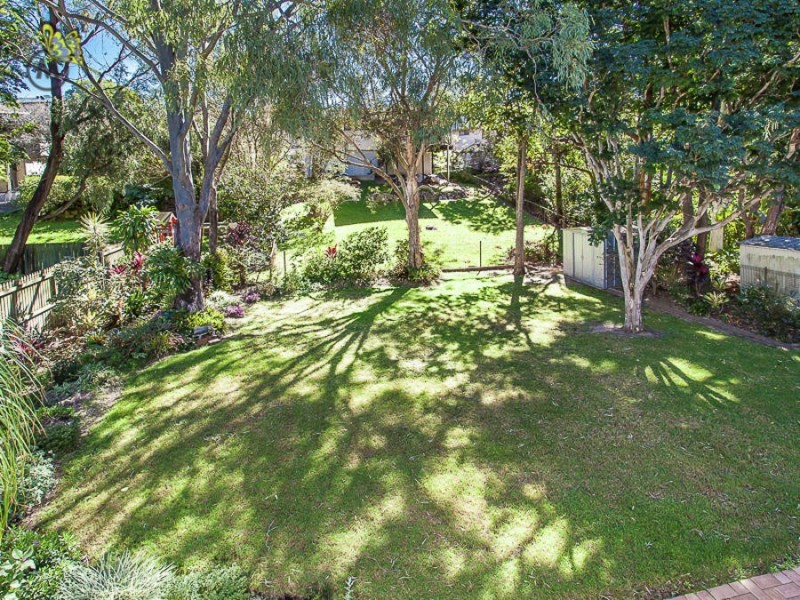 28 Redgrave St, Stafford Heights QLD 4053