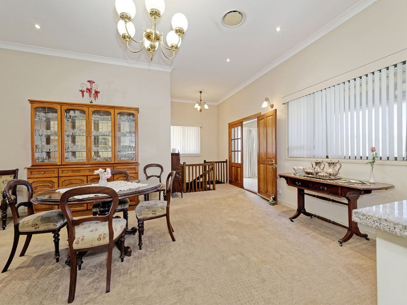 20 Windsor Street, Hamilton QLD 4007
