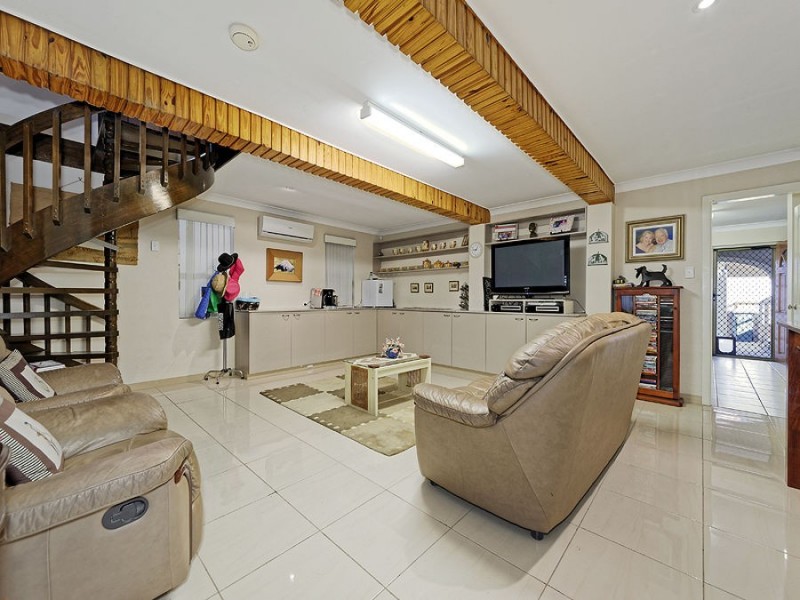 20 Windsor Street, Hamilton QLD 4007