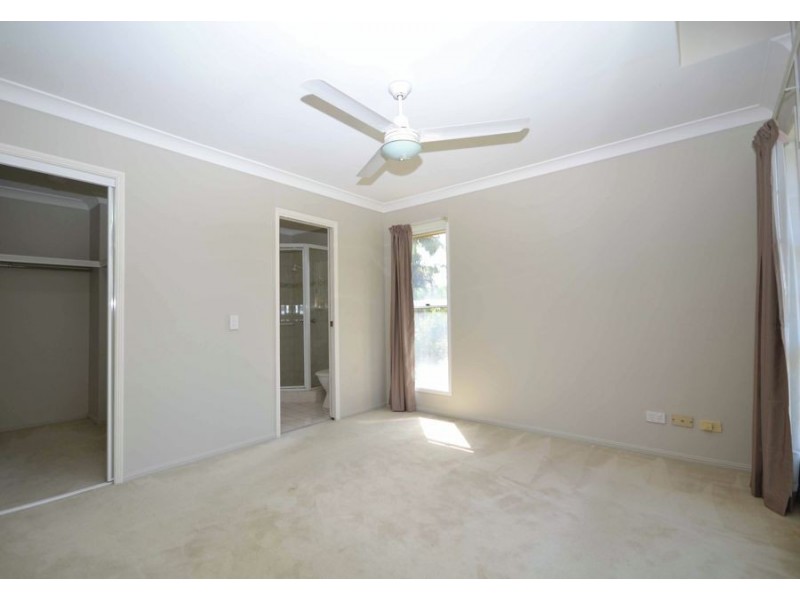 32 Speilberg Street, Mcdowall QLD 4053