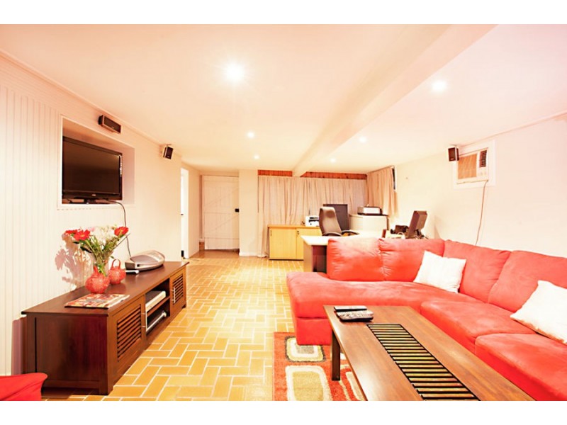 8 Trevor Street, Keperra QLD 4054