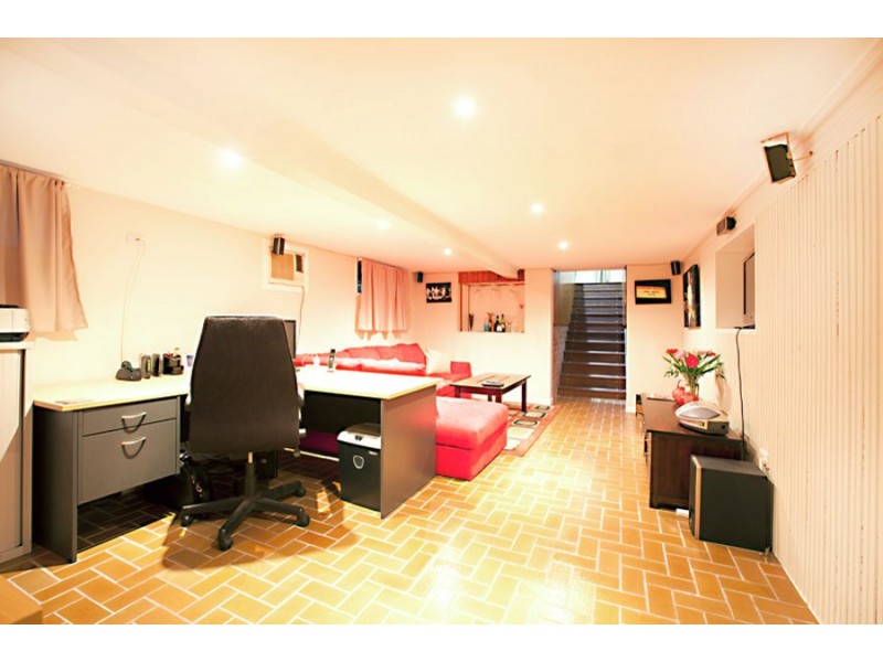 8 Trevor Street, Keperra QLD 4054