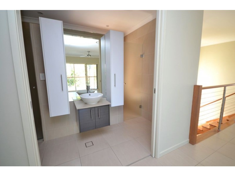 76 Petrie Crescent, Aspley QLD 4034