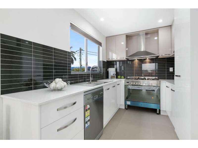 24 Wallace St, Chermside QLD 4032