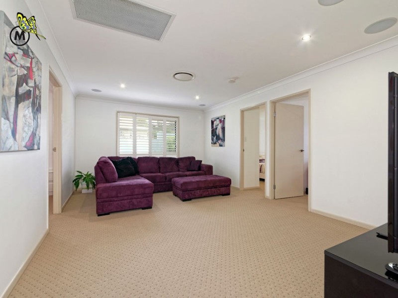 2 Butlers Close, Upper Kedron QLD 4055