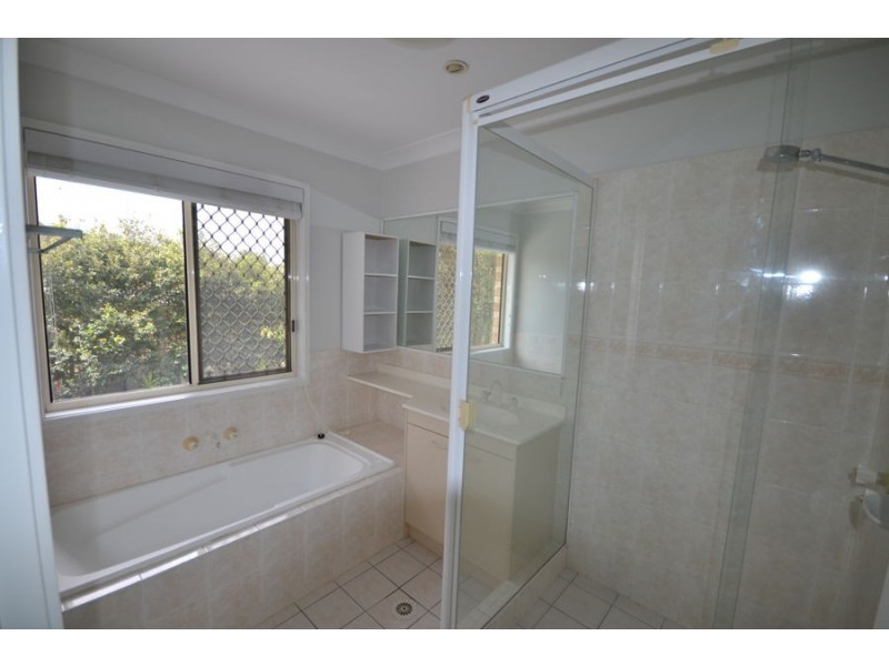 130 Streisand Drive, Mcdowall QLD 4053