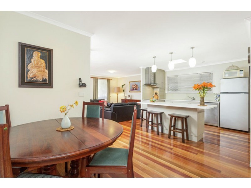 18 Redgrave Street, Stafford Heights QLD 4053