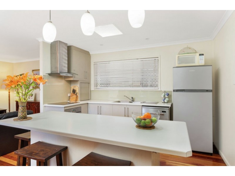 18 Redgrave Street, Stafford Heights QLD 4053