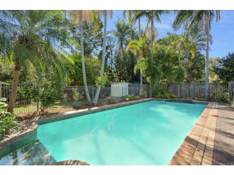 18 Redgrave Street, Stafford Heights QLD 4053