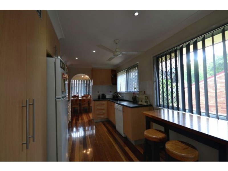 8 Ifield Street, Mcdowall QLD 4053