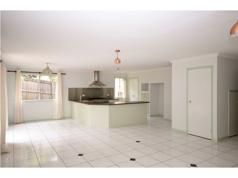 37 Savalas Street, Mcdowall QLD 4053