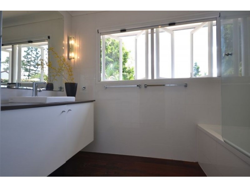 12 Roxby Street, Gordon Park QLD 4031