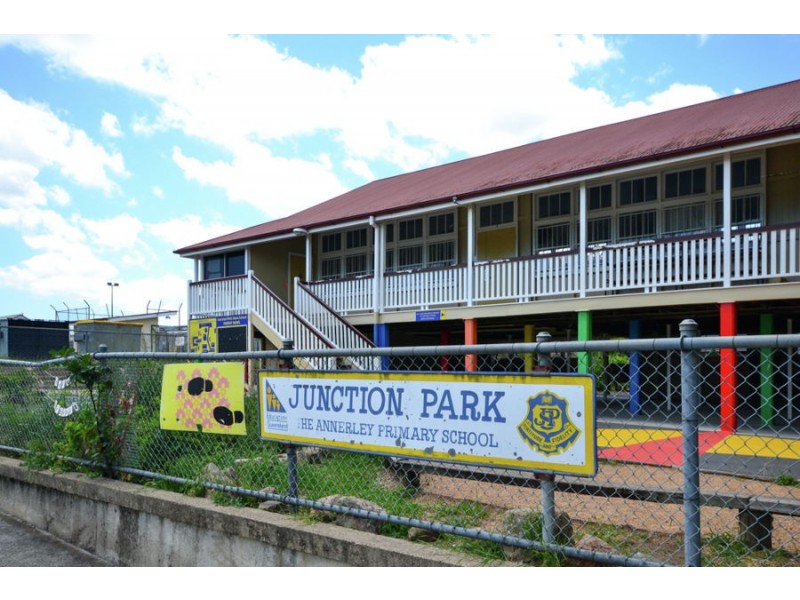 75 Junction Terrace, Annerley QLD 4103