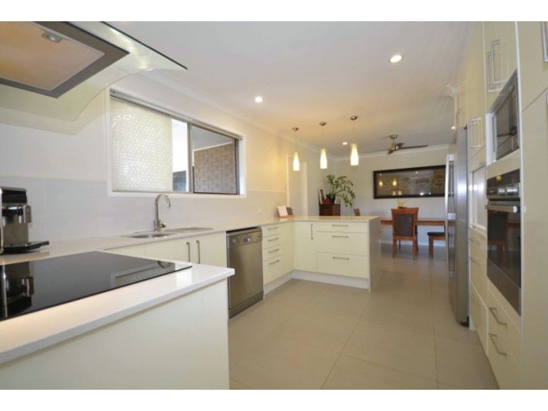 18 Walpole Street, Mcdowall QLD 4053