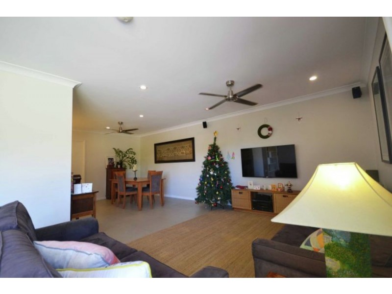 18 Walpole Street, Mcdowall QLD 4053