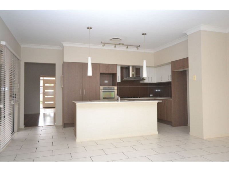 3 Petrie Crescent, Aspley QLD 4034