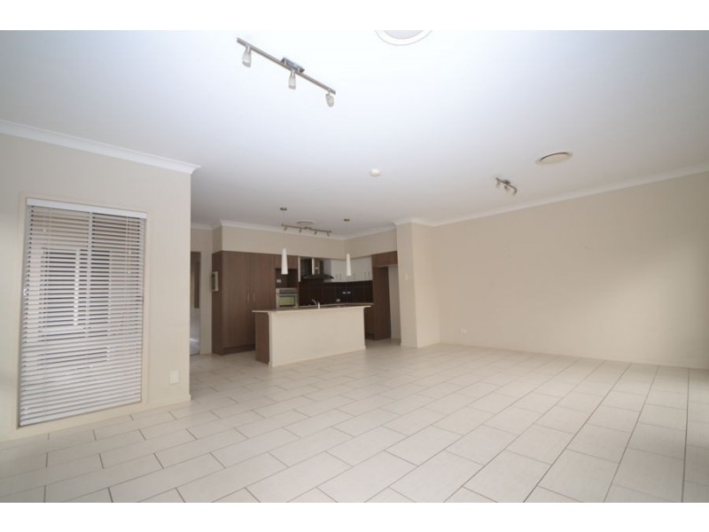3 Petrie Crescent, Aspley QLD 4034