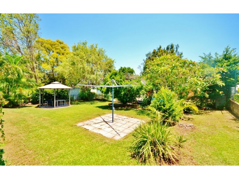 11 Streeton Parade, Everton Park QLD 4053