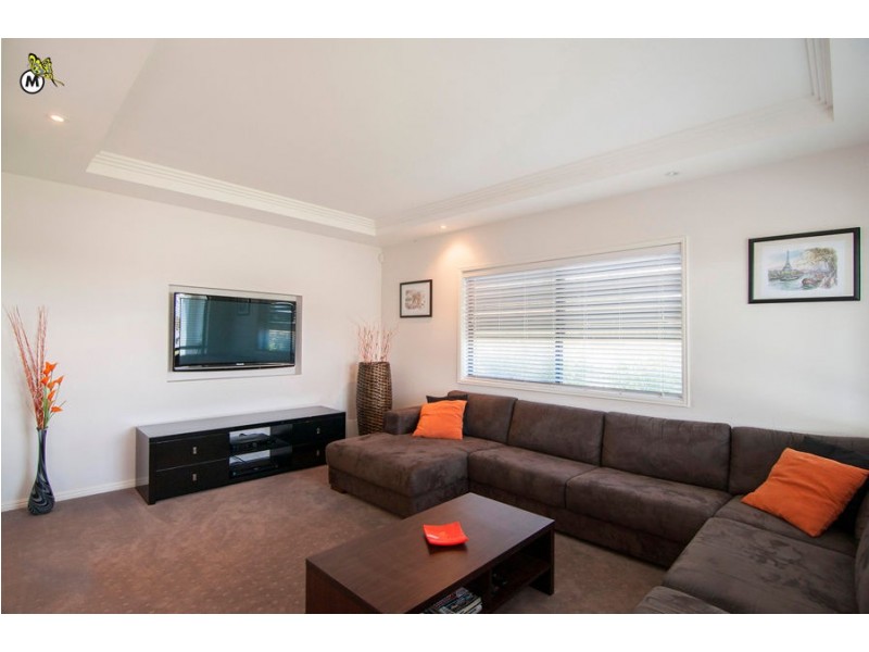 23 Cerbaia Close, Bridgeman Downs QLD 4035