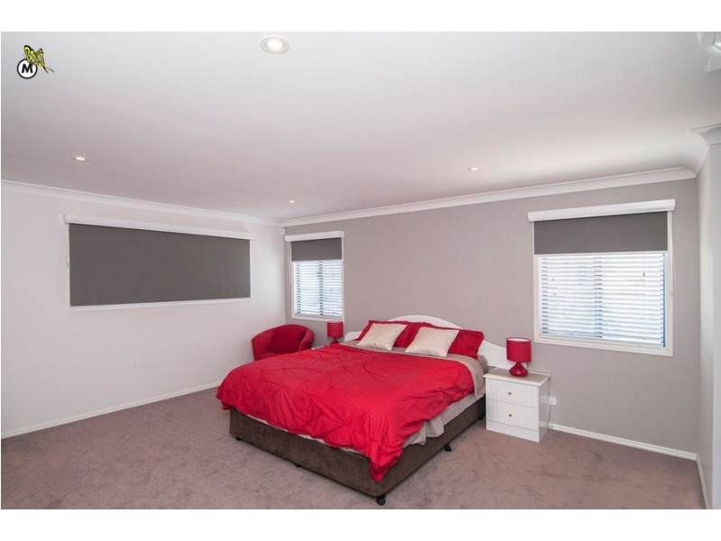 23 Cerbaia Close, Bridgeman Downs QLD 4035