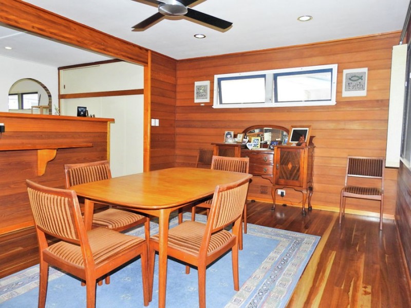 30 Redgrave St, Stafford Heights QLD 4053