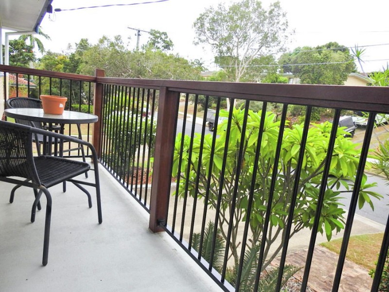 30 Redgrave St, Stafford Heights QLD 4053