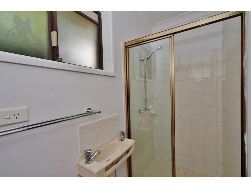 12 Remick Street, Stafford Heights QLD 4053