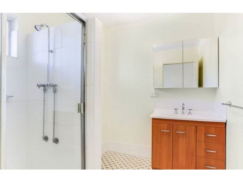 8/12 Cooma Street, Clayfield QLD 4011