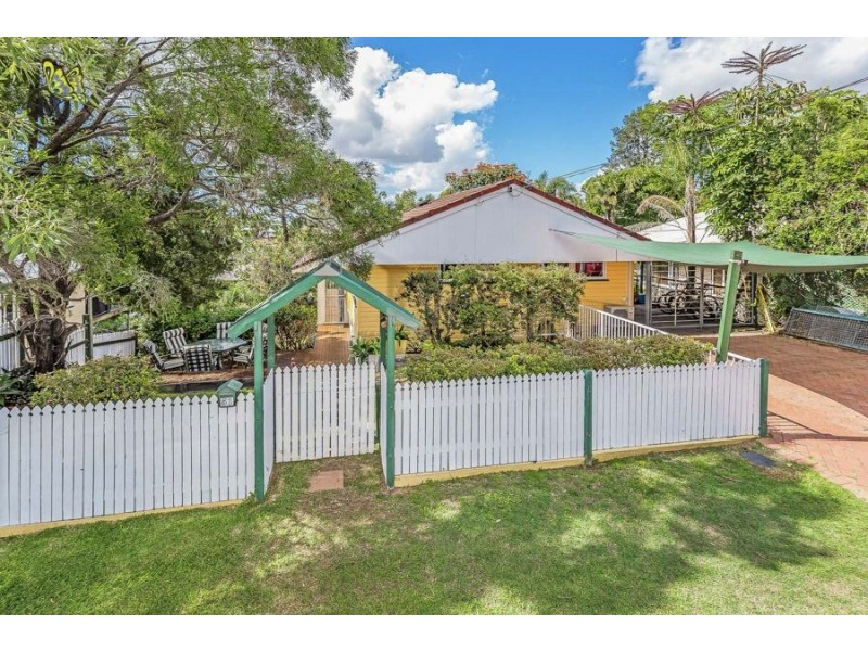 51 Rutherford Street, Stafford Heights QLD 4053