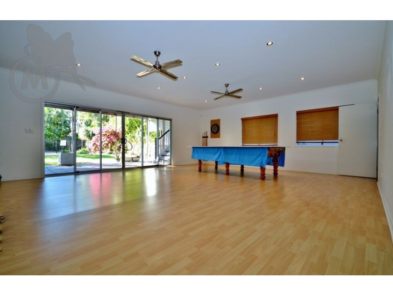 32 Eleventh Avenue, Kedron QLD 4031