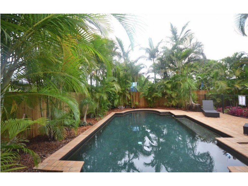 32 Eleventh Avenue, Kedron QLD 4031