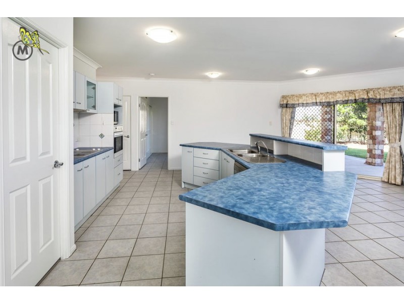 22 Bunyaville Close, Arana Hills QLD 4054