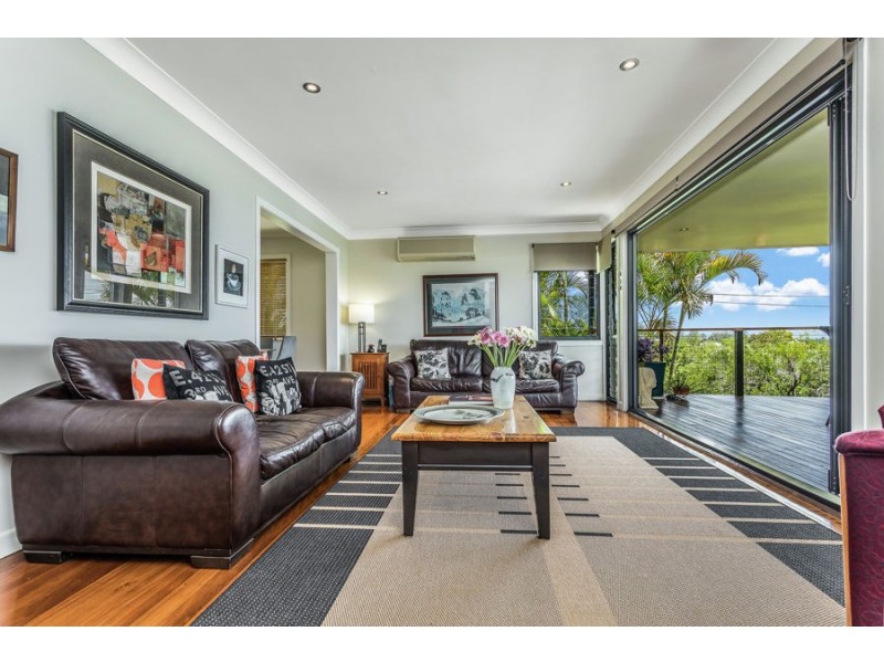 33 Allowrie Street, Stafford QLD 4053