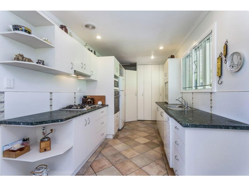 33 Allowrie Street, Stafford QLD 4053